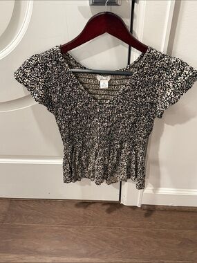 Japna Black & Cream Smocked V-Neck Flutter Sleeve Top